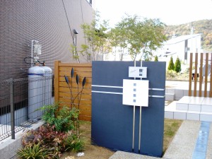 黒壁にステンレスライン　赤穂市M様邸3