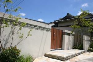 広くゆったりと設けた踊り場