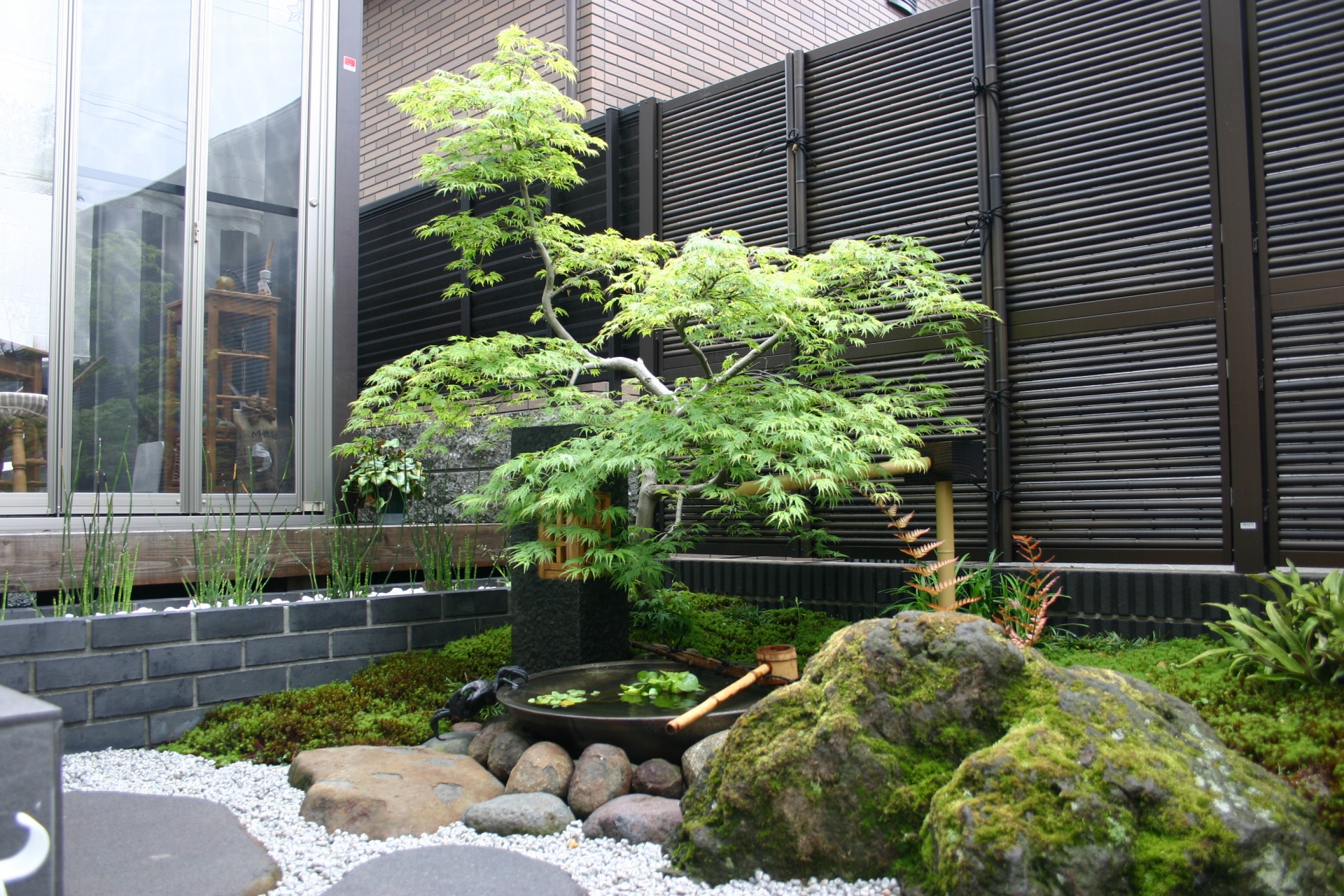 五感で感じる大人の空間　姫路市O様邸