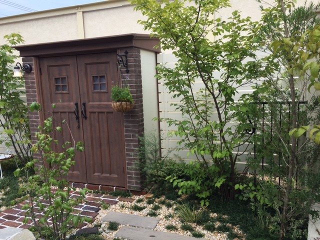 ディーズシェッドカンナ/アルファウッドフェンス