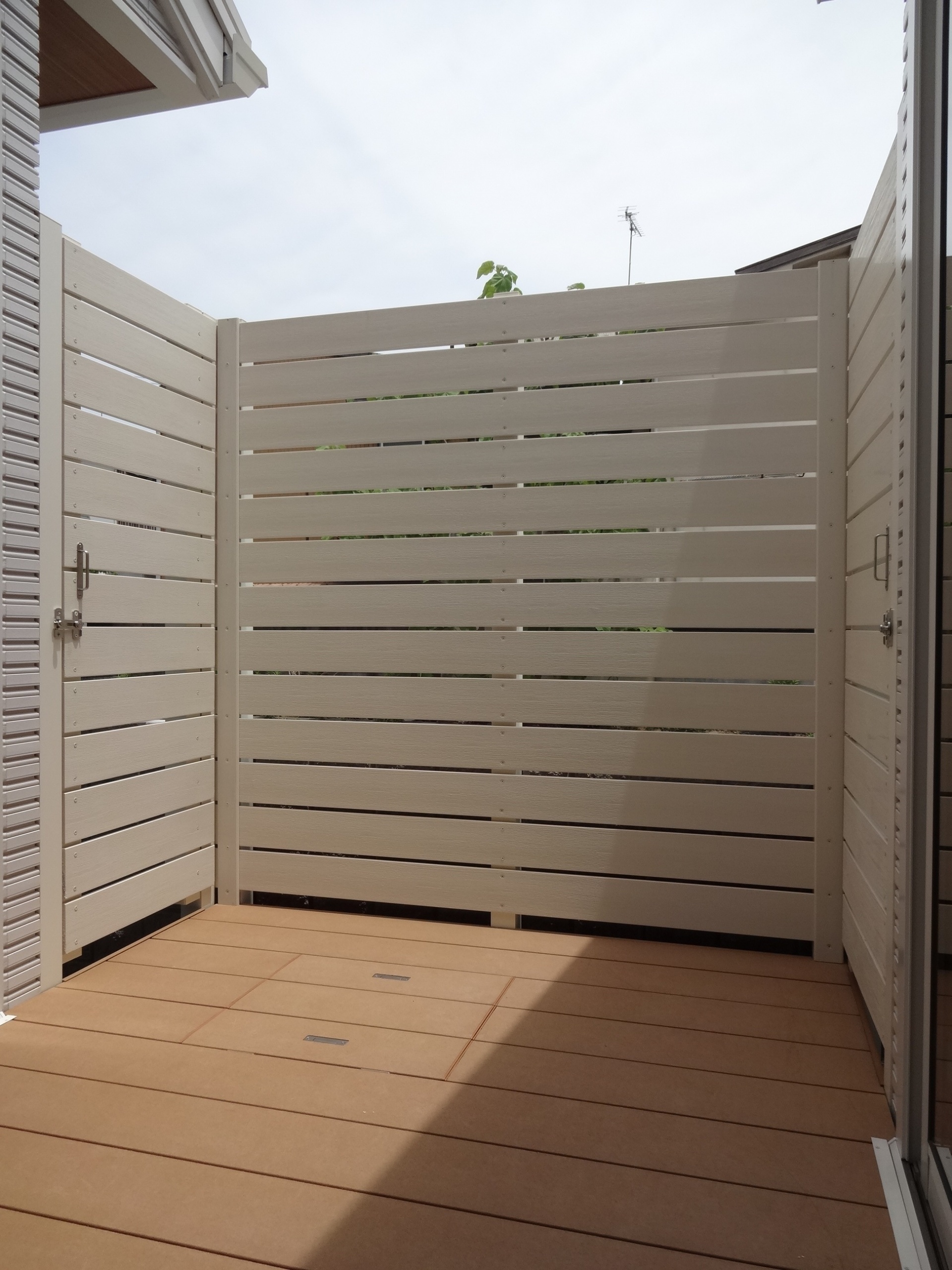 白と緑の爽やかガーデン　姫路市K様邸7