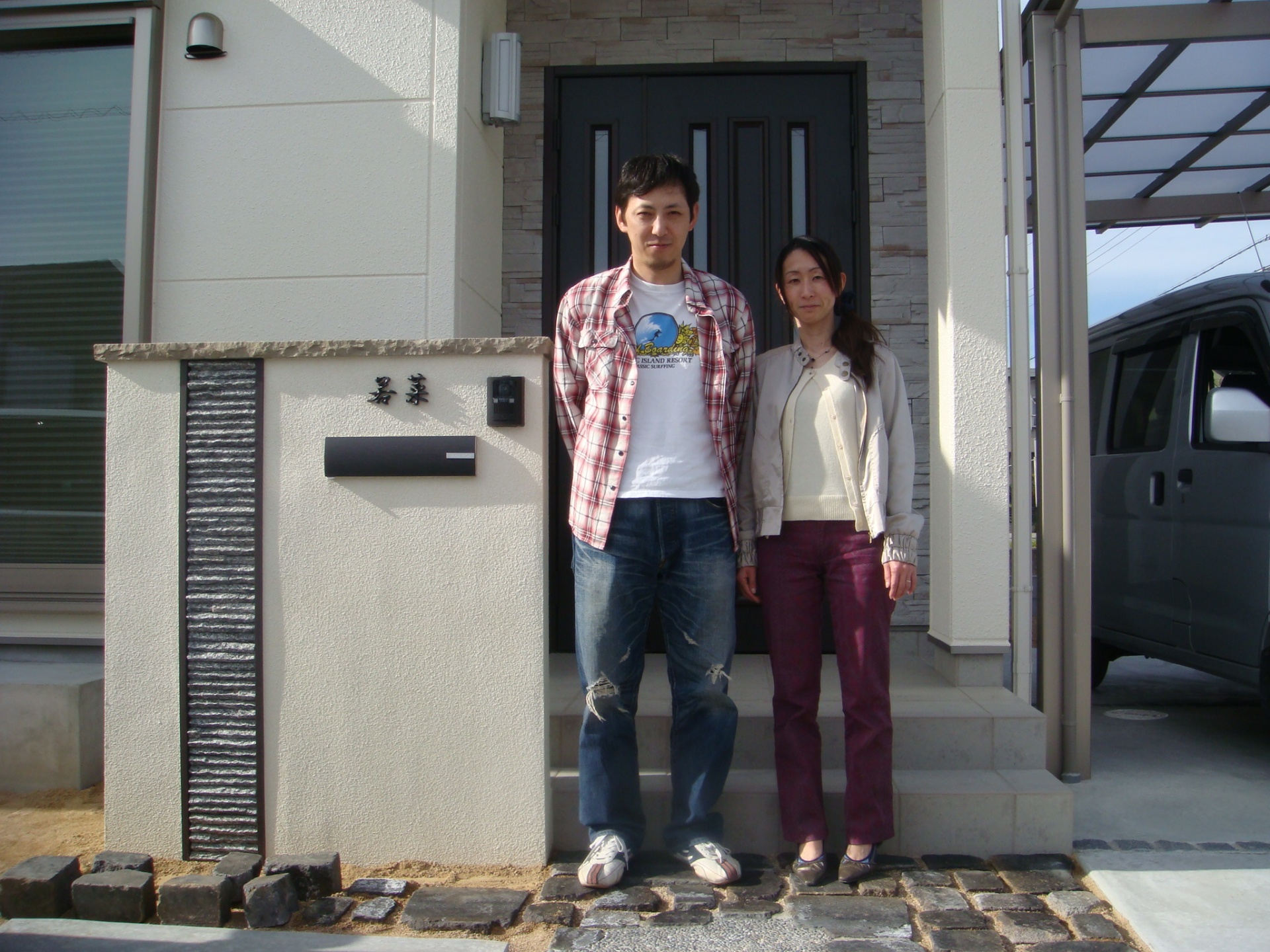 DSC05649 門周りでご家族写真