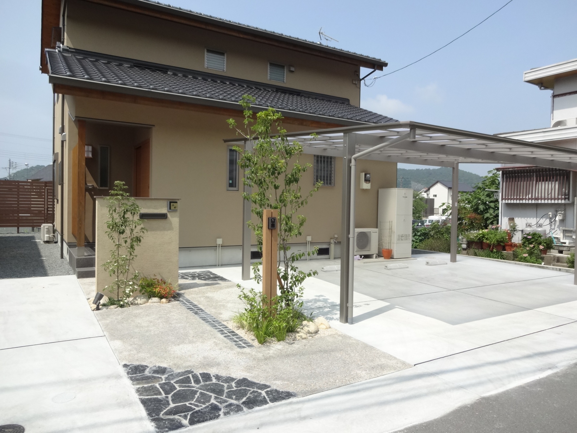 高砂市Y様邸和モダンエクステリア　全景施工後1