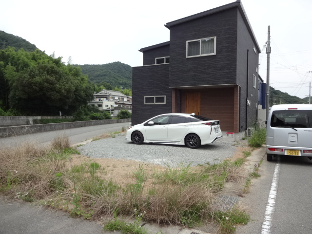 建物と調和した石張り門柱　たつの市N様邸施工前