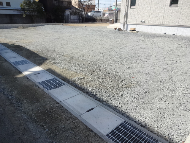 太子町Y様邸道路側溝やり替え工事施工後