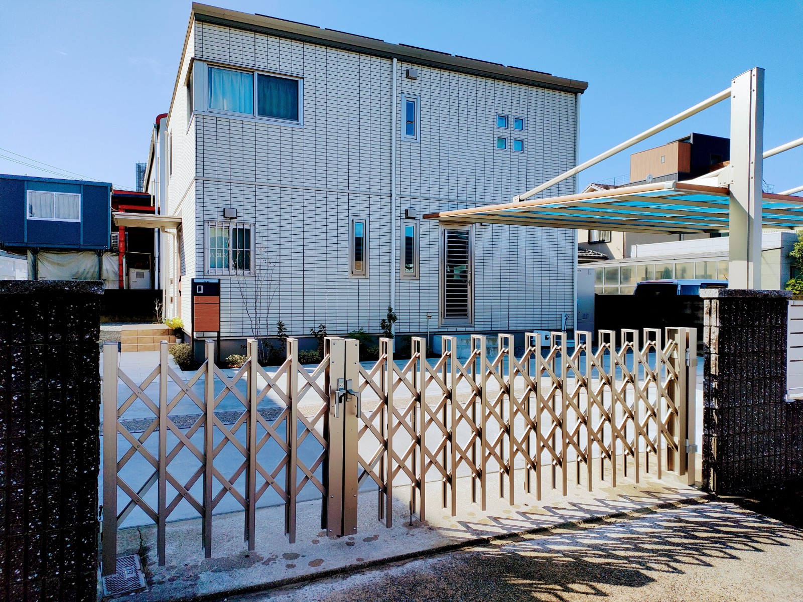 LIXIL:アルシャインHG両開きノンレール