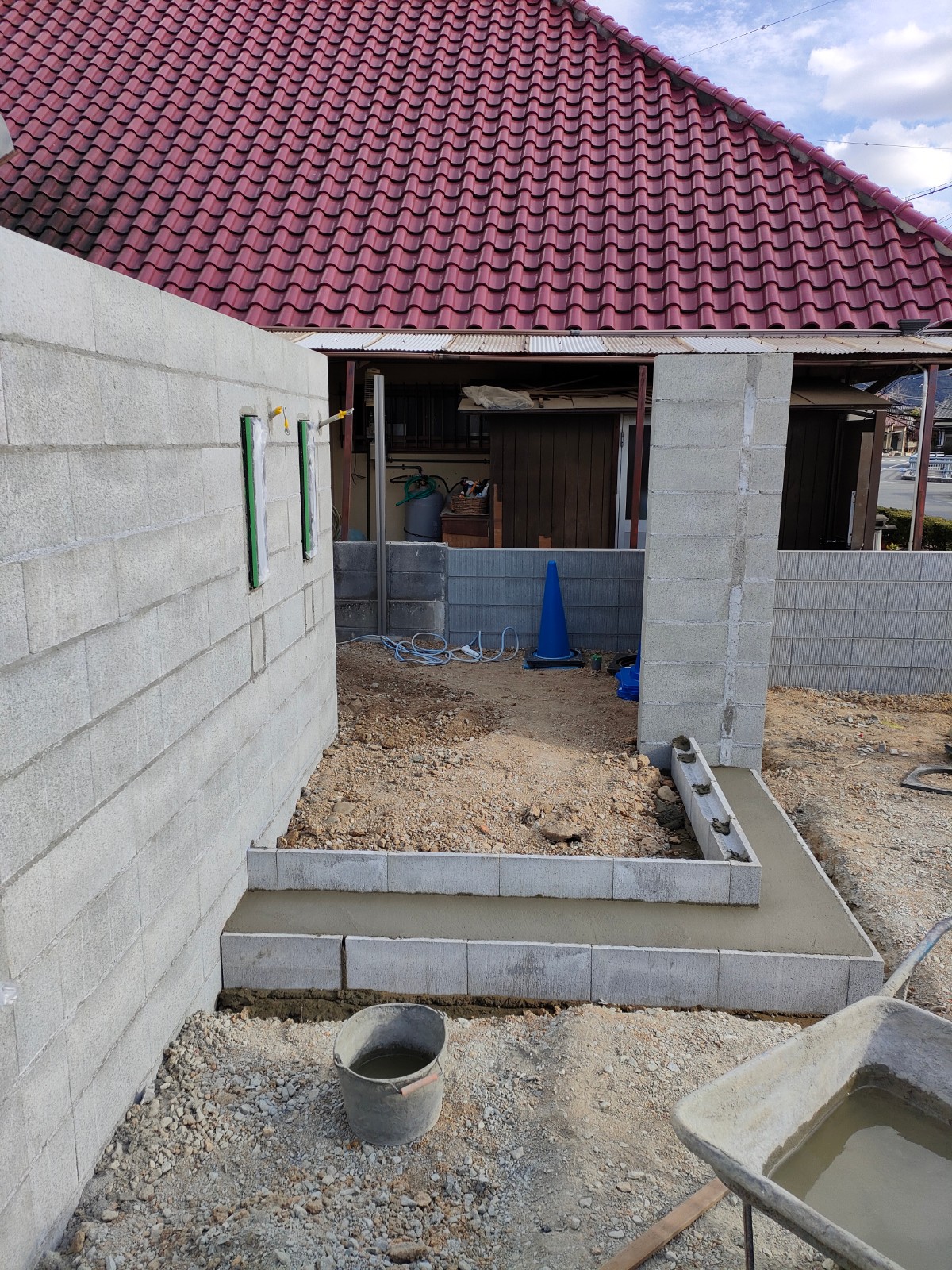 姫路市O様邸新築外構工事　門回り下地