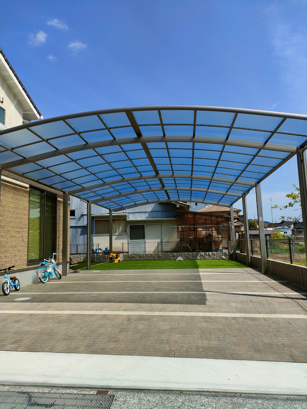 ネスカR2台用縦2連棟60-57型ロング柱　熱線吸収ポリカ