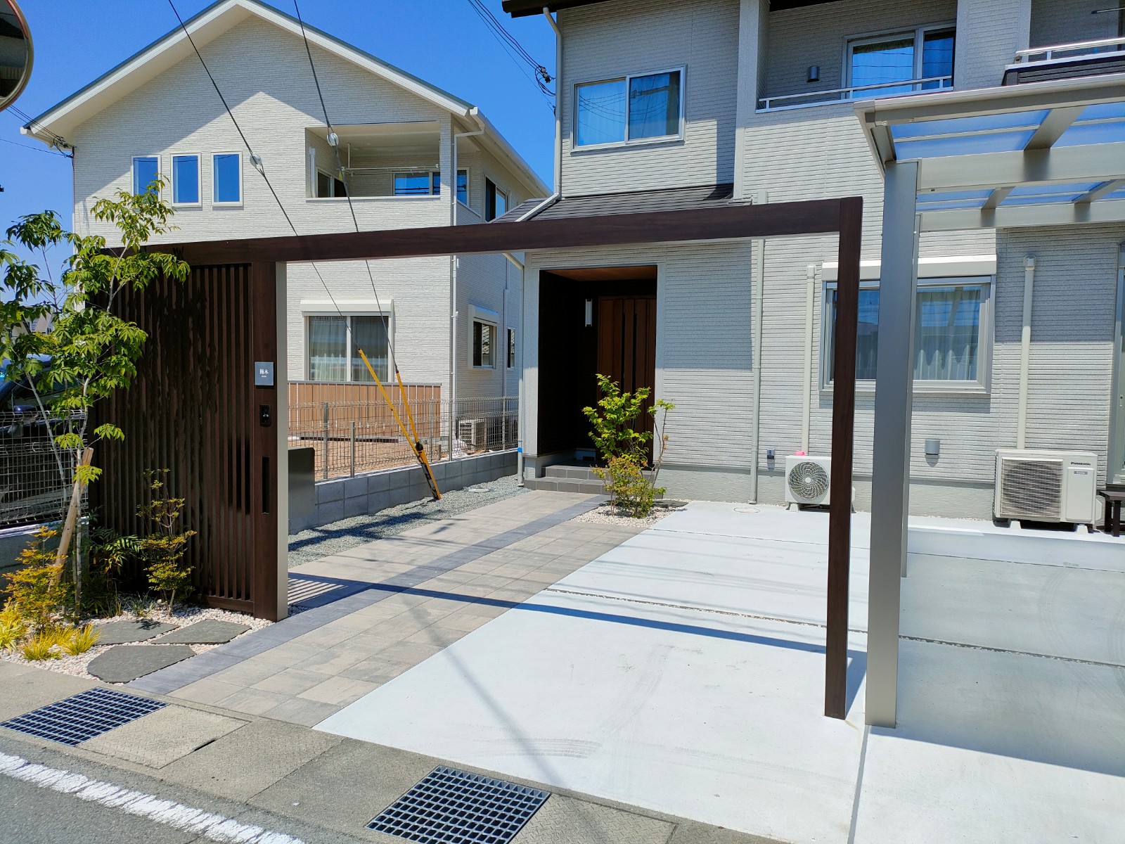 シンプルデザインアーチ　たつの市エクステリア工事