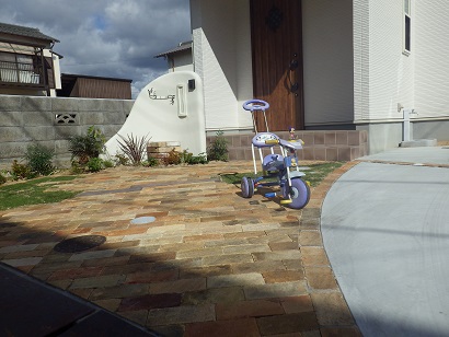 ほわーと門柱　塗り壁ナチュラル　姫路エクステリア 屋さん