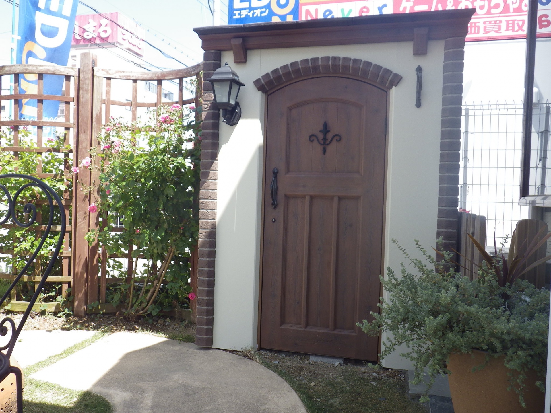 ディーズガーデン　カンナキュート展示してます。