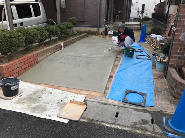 駐車スペース拡張工事　エクステリアリフォーム 工事店