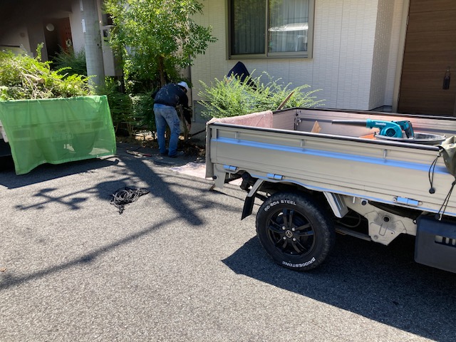 植木スペースを車庫スペースにリフォーム