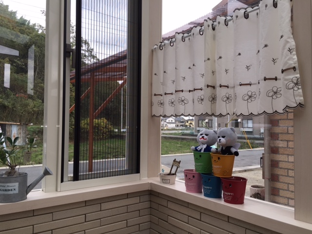 姫路市K様邸ココマガーデンルームL字腰壁