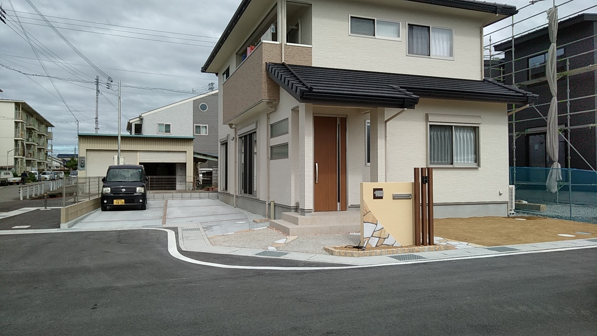 曲線自然石ポイントの　エクステリアデザイン　太子の外構屋さんブログ