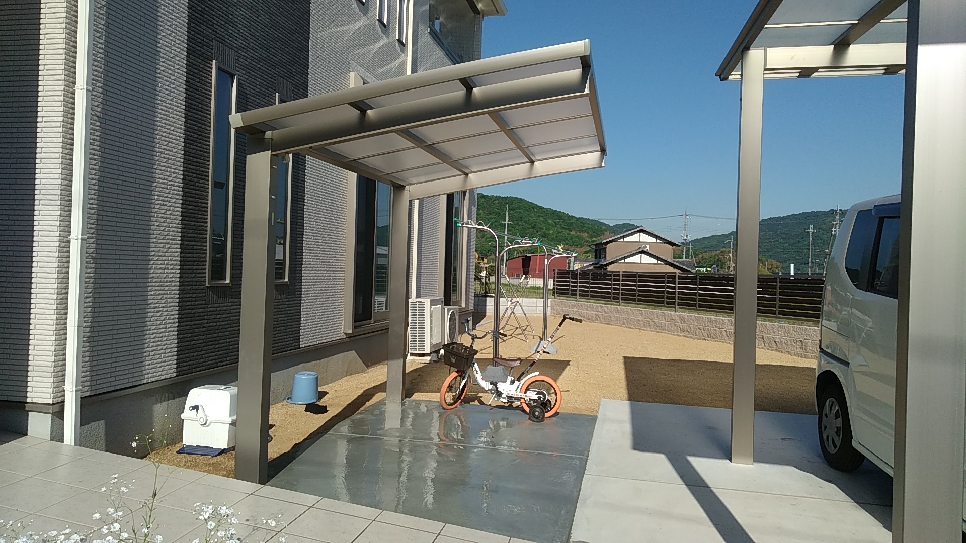 サイクルポート・イナバ物置 工事　姫路エクステリア 屋さん