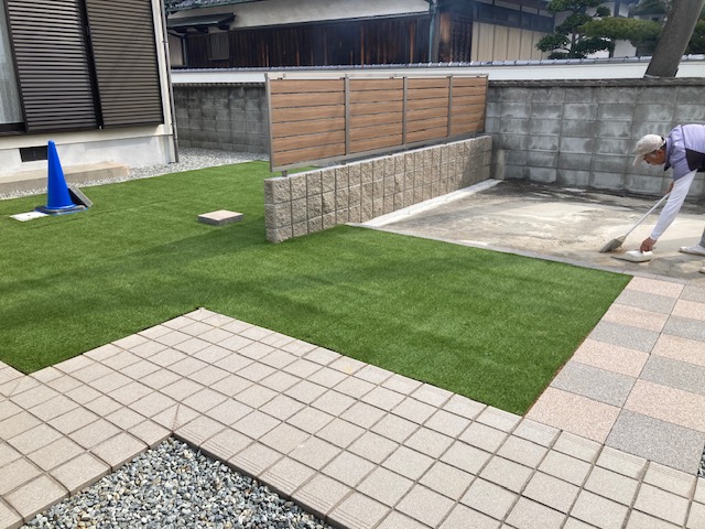 人工芝のメンテ工事