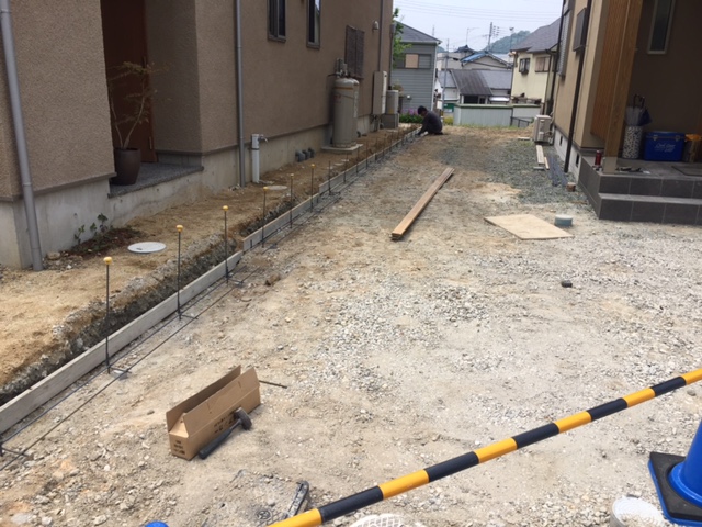 高砂市Y様邸外構工事　境界ブロックベース配筋