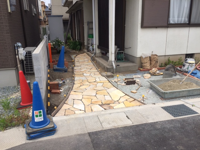 姫路市S様邸車庫拡張工事　施工中1