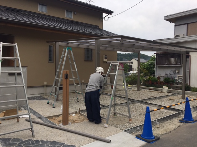 高砂市Y様邸外構工事カーポート組立て