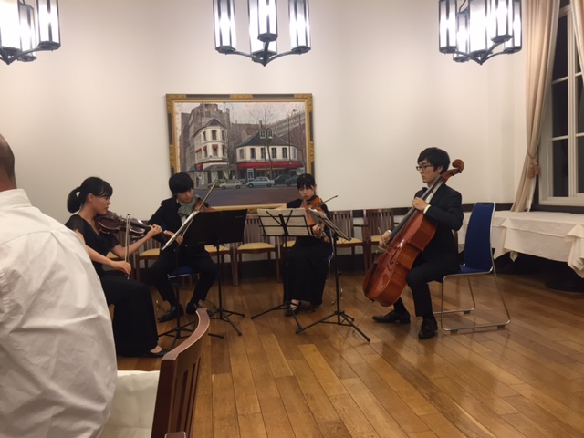 ディーズガーデン新商品発表　懇親会京都大学演奏