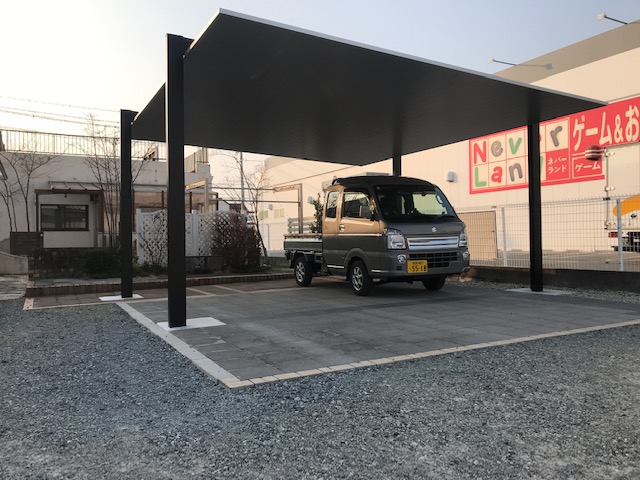 夕暮れの カーポート　リクシルＳＣの展示してあるお店