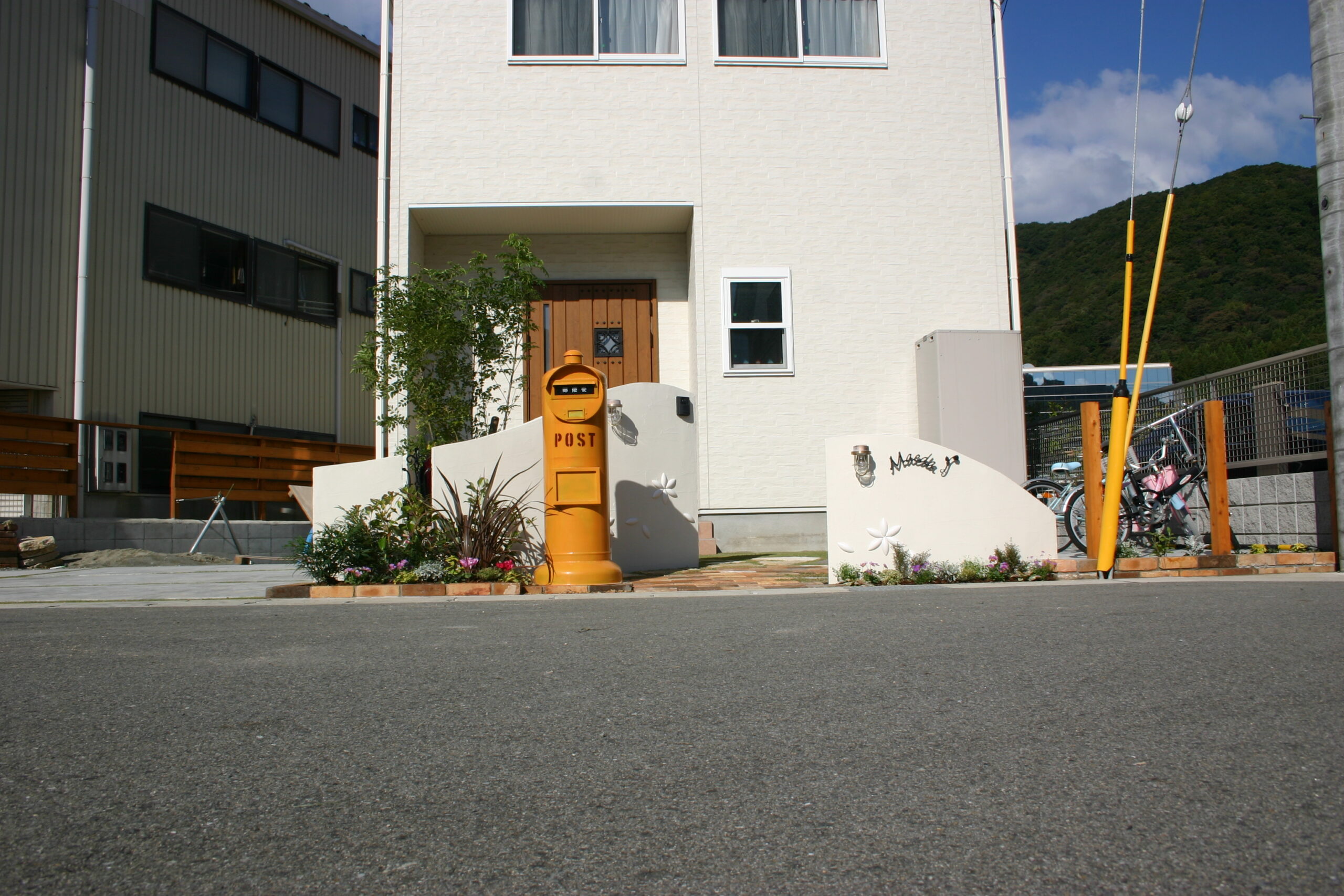 姫路外構 ナチュラル門柱エクステリア　姫路市の塗り壁エクステリア施工例