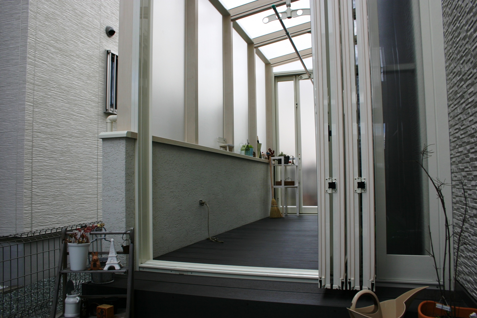 白で統一された空間　ココマガーデンルーム　たつの市A様邸4