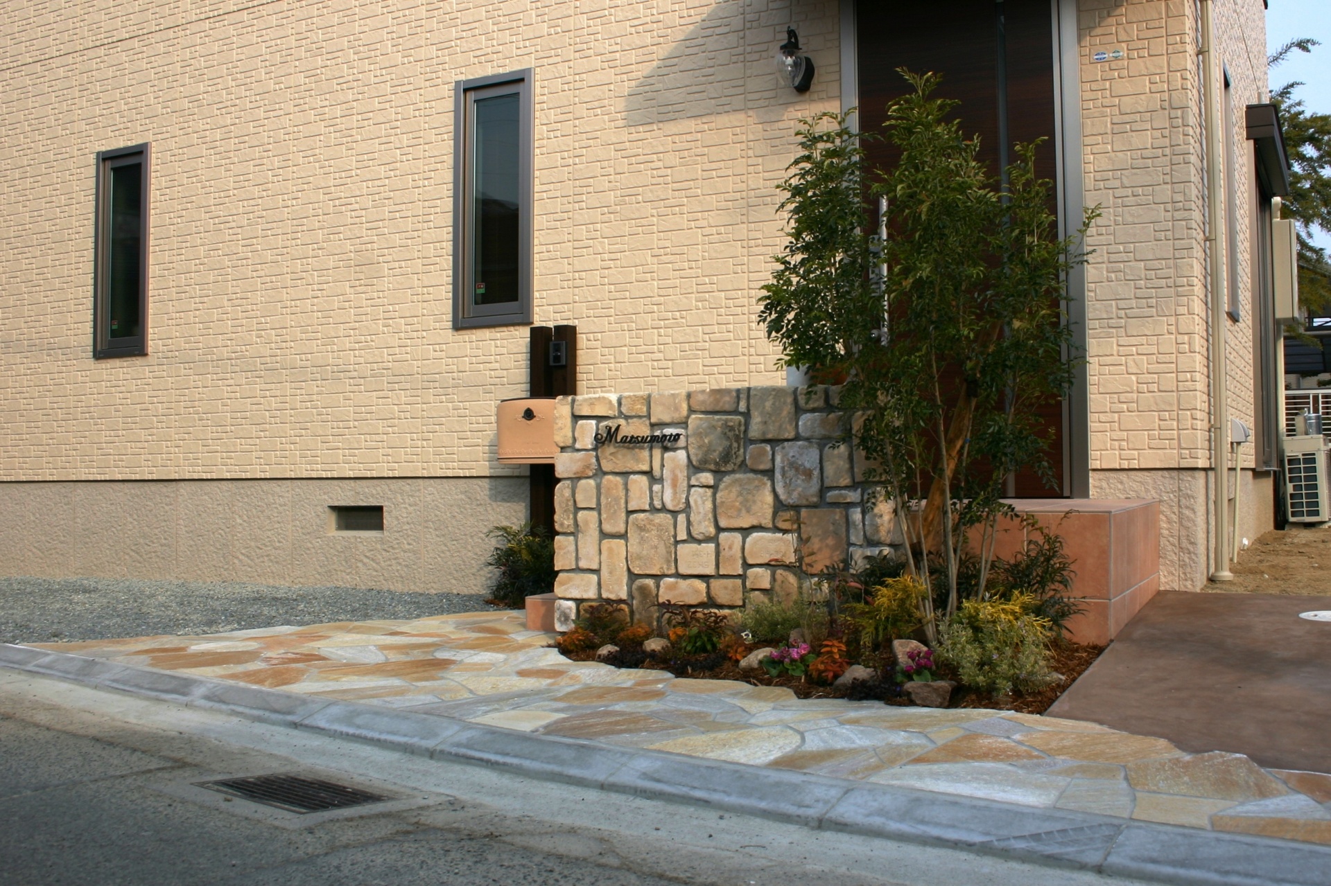 高砂市M様邸外構工事施工後1