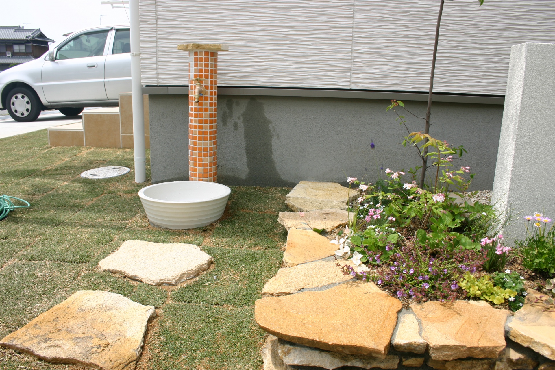 赤穂市エクステリアポイント　オリジナル水道栓でおしゃれに演出