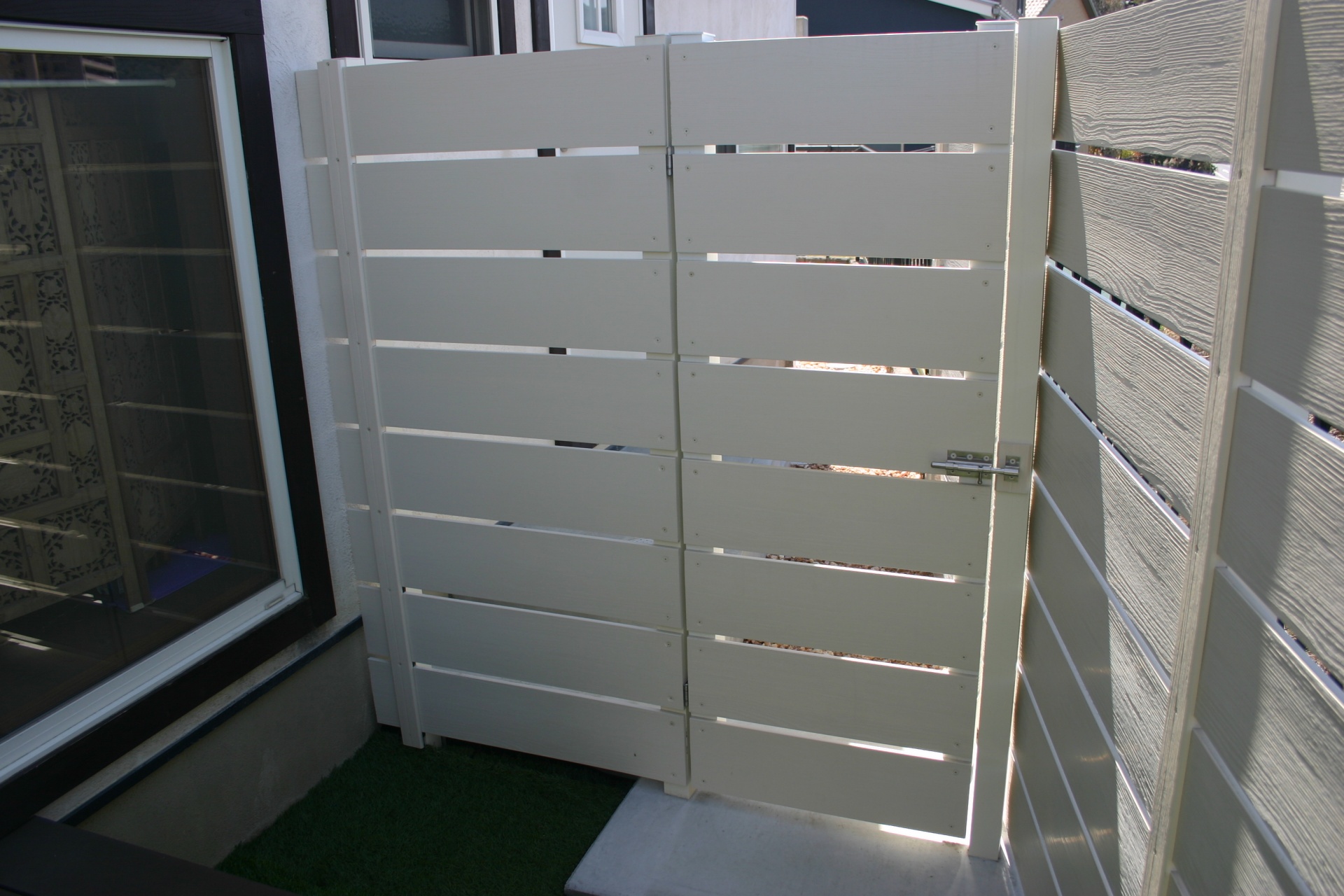 アルファウッド門扉