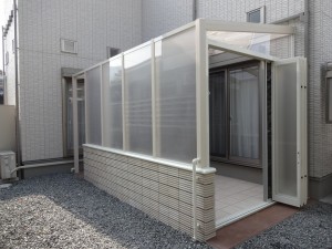 爽やかでお洒落な空間 ココマガーデンルーム たつの市k様邸 姫路市の外構 エクステリア エクステージ