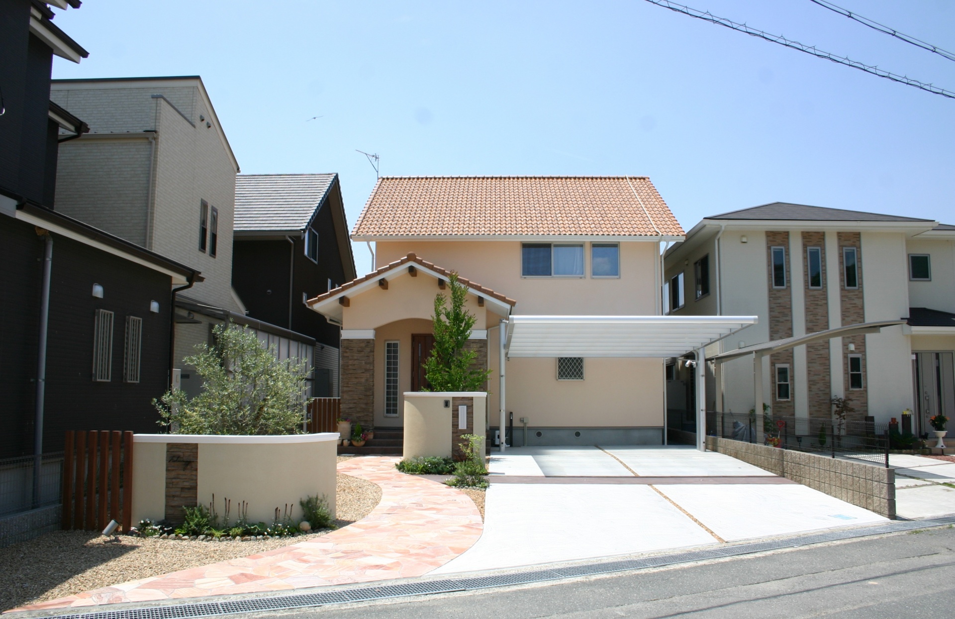 美しい自然石曲線アプローチ　たつの市F様邸2