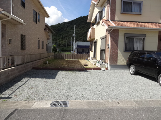 ディーズガーデンで可愛くコーディネート　姫路市O様邸門周り車庫施工前